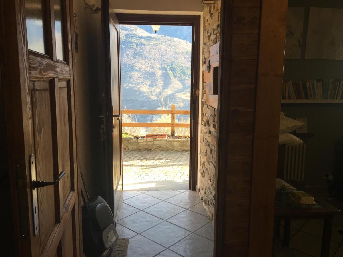La Casa Del Bosco Appartement Aosta Buitenkant foto